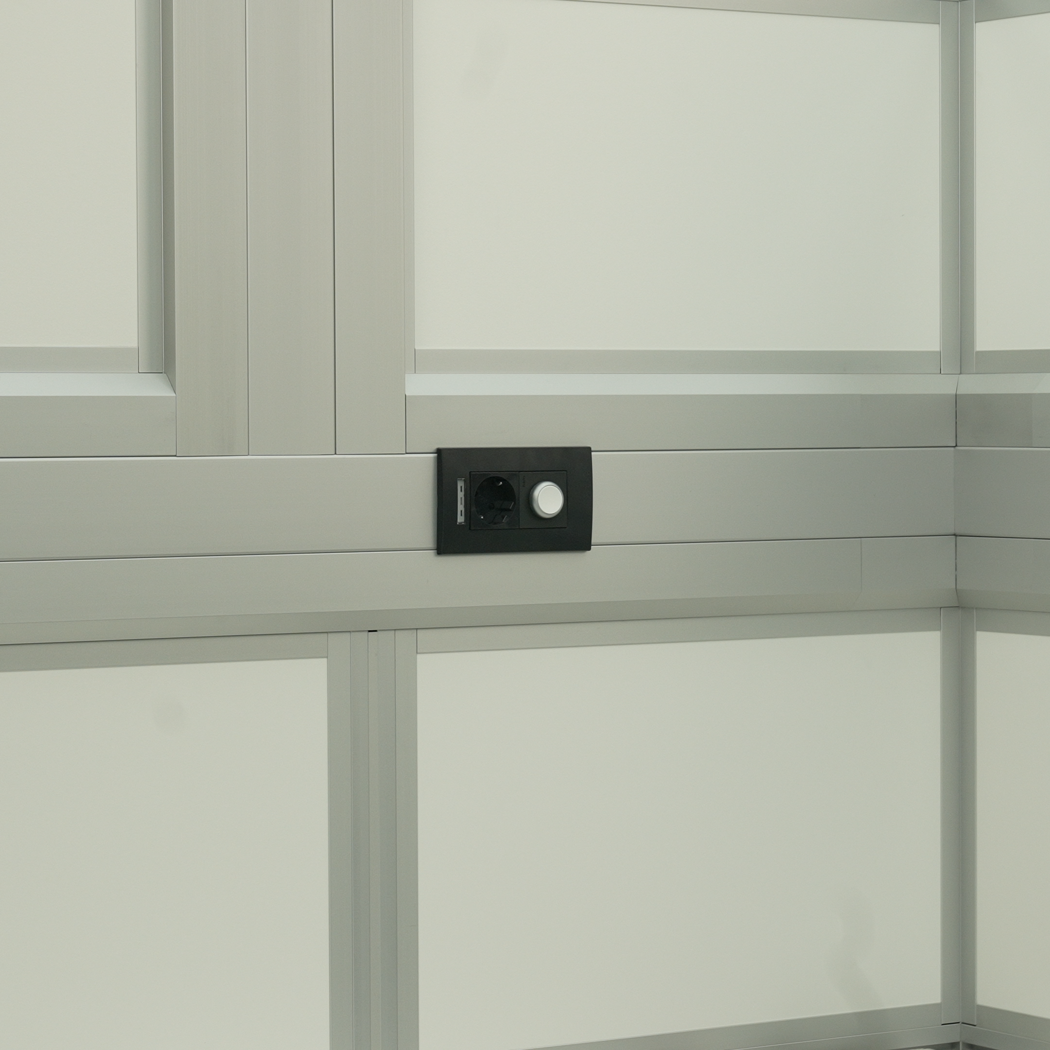 Open 4936EN - Wall Trunking